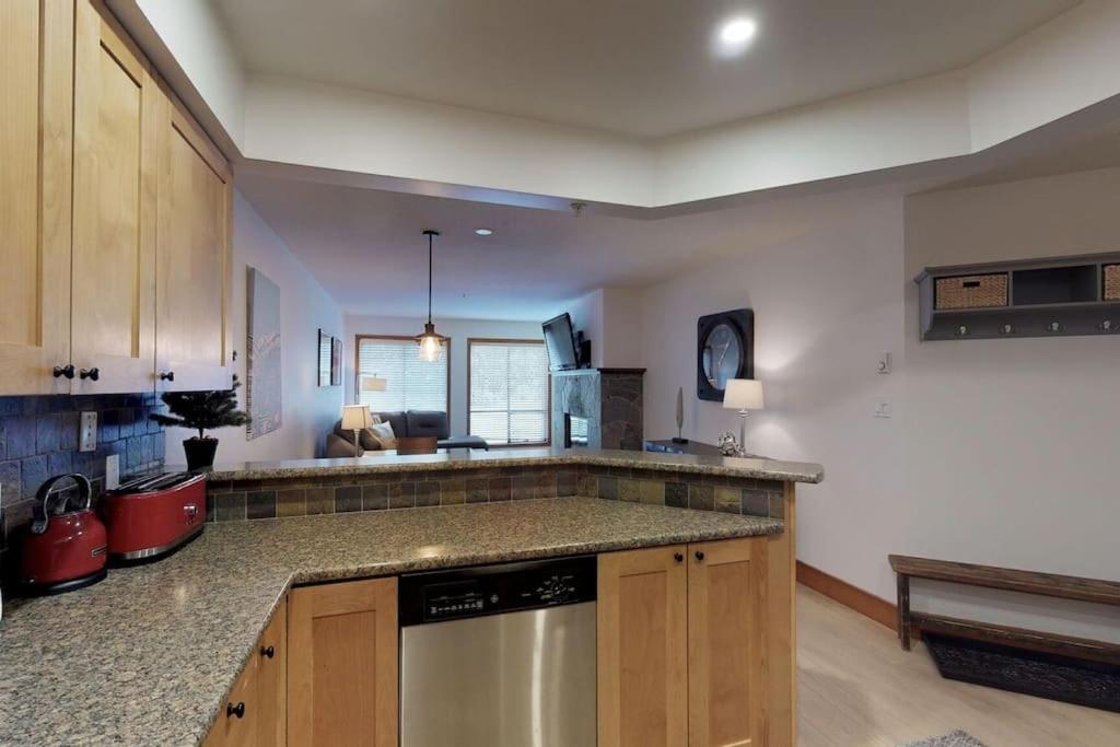 Powderhorn By Whistler Blackcomb Vacation Rentals Exteriör bild